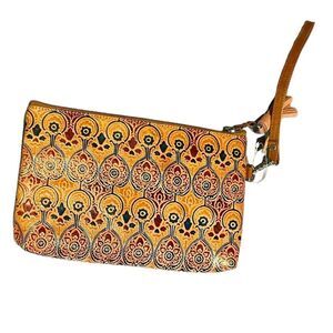 New leather clutch